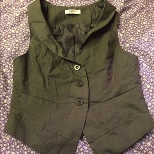 PRICE DROP❗️Dark olive green Romy vest NWOT