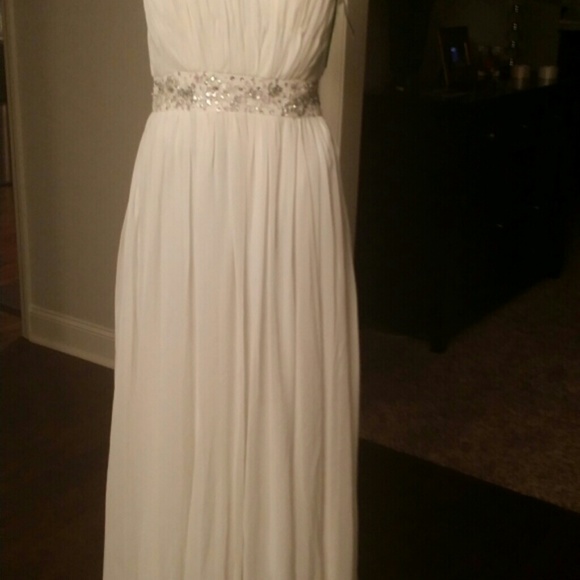 Outdoor or Beach Wedding Dress