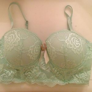 NWOT Mint Lace Bustier from Forever 21 Size LG