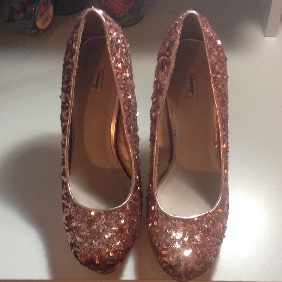 Rose gold sequined high heels