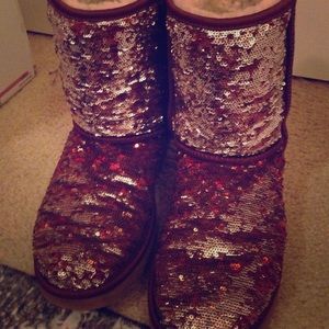 Gorgeous Sequined Sparly Uggs! Like New!