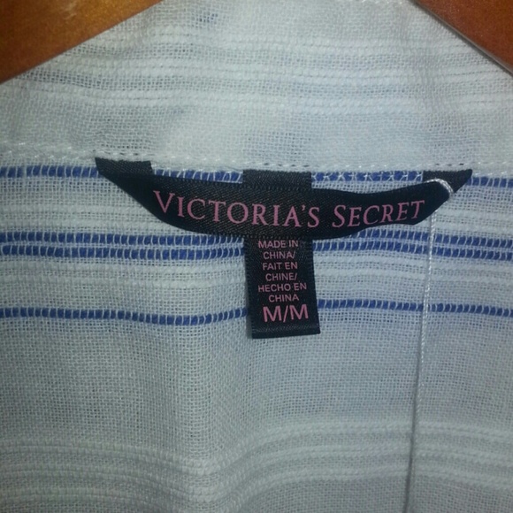 Top - Picture 2 of 4