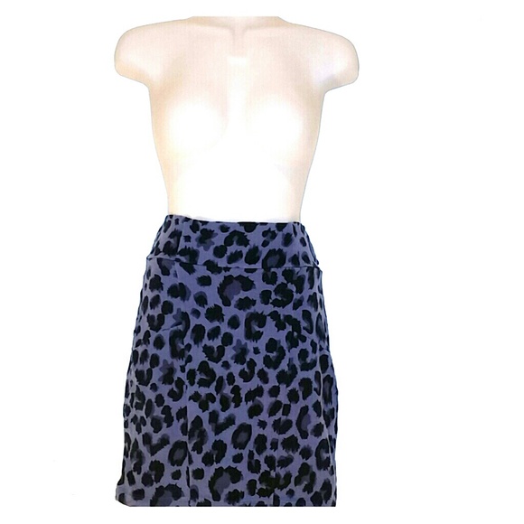 Gray cheetah print pencil skirt