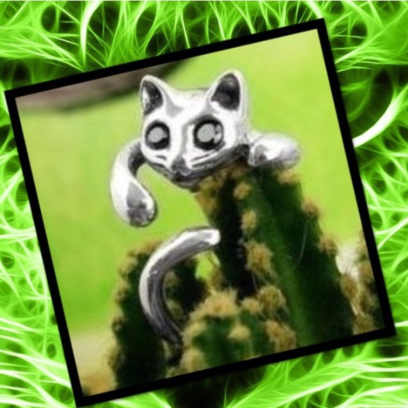 Cutest cat ring ever!! - Picture 2 of 3