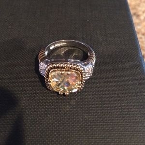 NWOT Lia Sophia Cocktail Ring SZ 8