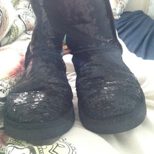 Black sparkle ugg boots