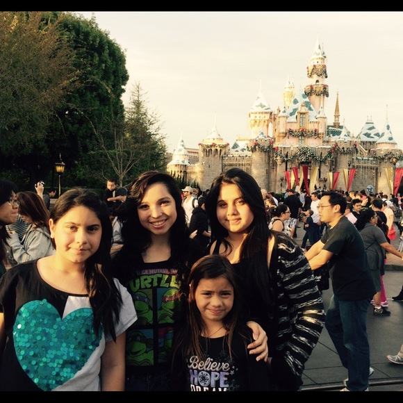 Meet your seller! - Picture 3 of 4