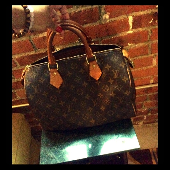 Real Authentic Louis Vuitton Speedy