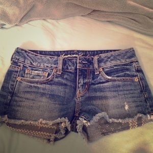 American eagle shorts perfect for summer!