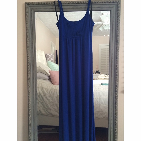 Maxi. - Picture 2 of 4