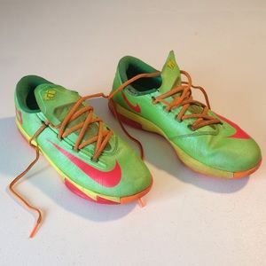 KD's.  Very worn!!  But cheap
