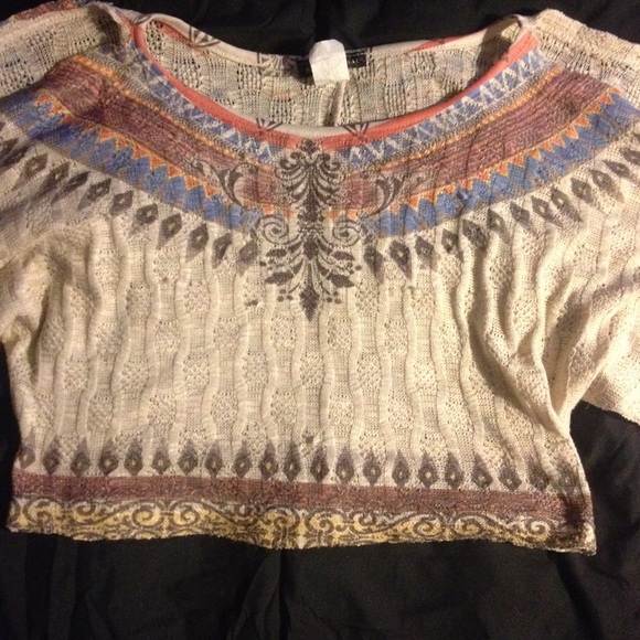 Bat winged Aztec crop top