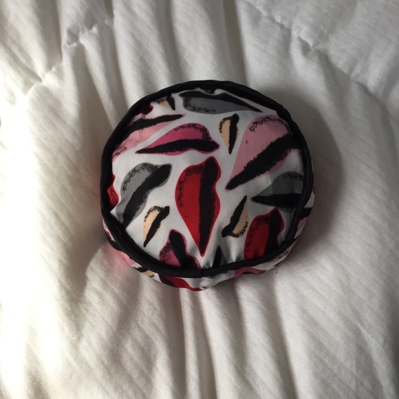 DVF foldable tote - Picture 3 of 3