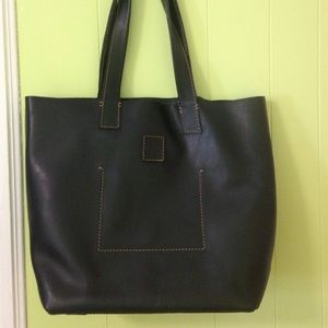 Frye black tote
