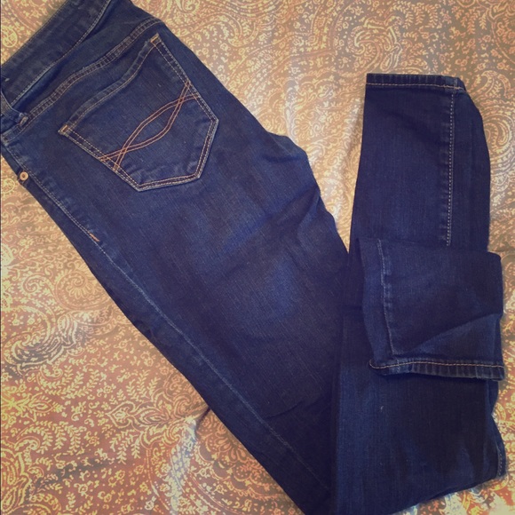 Dark wash skinny Abercrombie and Fitch denim