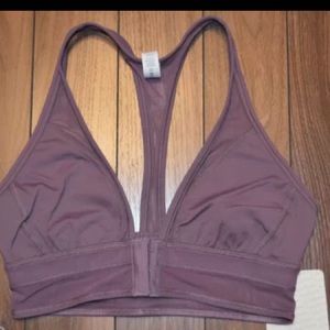 Lulu seek the heat sports bra in size 2!