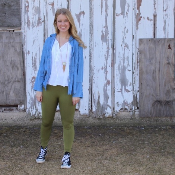 Army Green Fleece-Lined Leggings - Picture 2 of 4