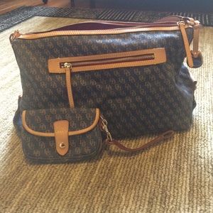 Authentic dooney & Bourke purse with wristlet