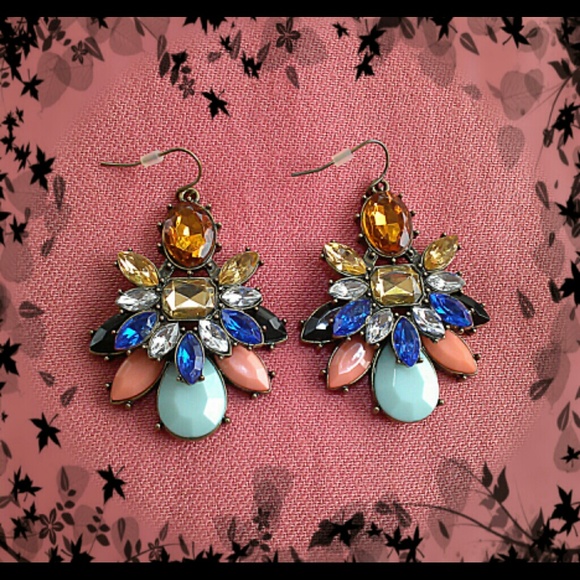 MAKE AN OFFER! Bold Statement Earrings