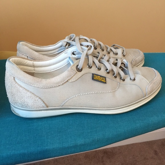 Sz 9 (US) Men's Salvatore Ferragamo suede sneakers