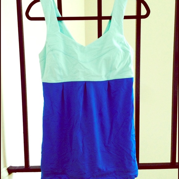 Cute lululemon top!
