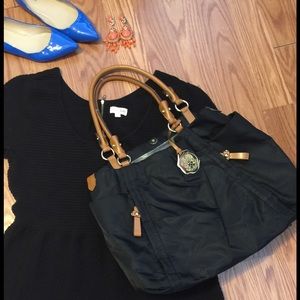 Vince Camuto Black Nylon Bag❤️🌺🌸