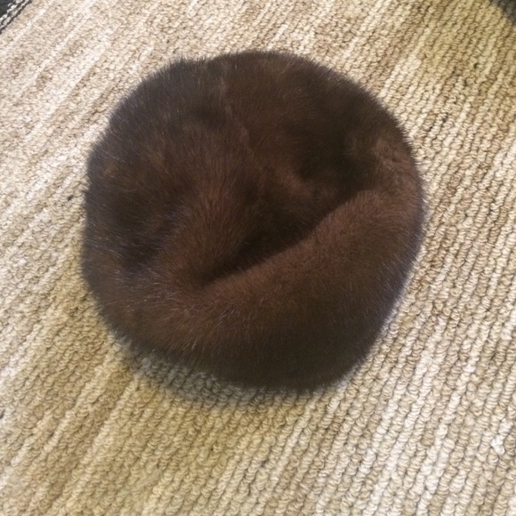 Mink Hat - Picture 1 of 3