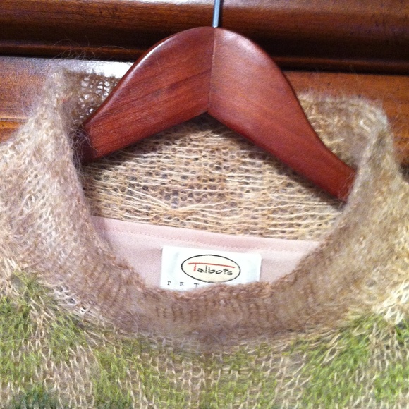 Talbots sweater - Picture 3 of 3