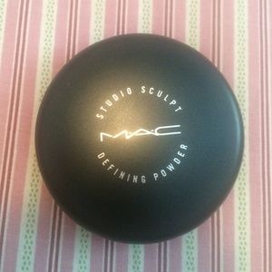 MAC Studio Sculpt Defining Powder