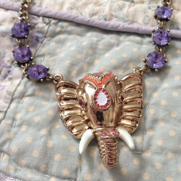 Elephant necklace. - Picture 2 of 4
