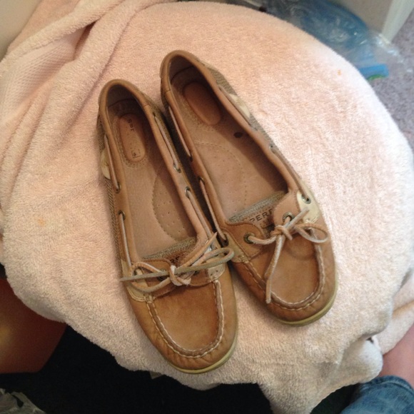 Sperrys size 8