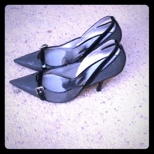 Guess by Marciano pointed toe heels