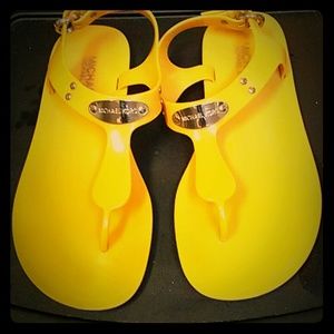 MICHAEL KORS orange jelly sandals size 6.5