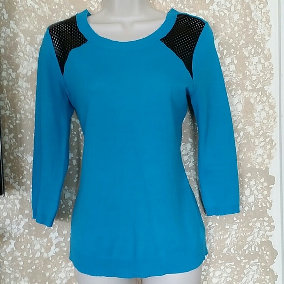 Unique & Beautiful Blue sweater Top leather detail