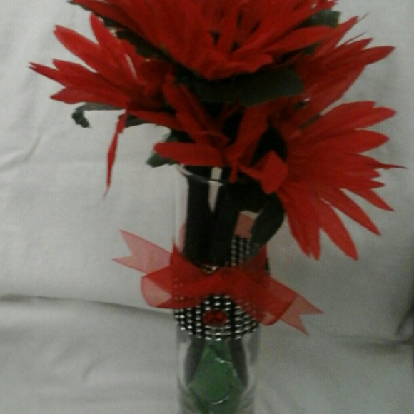 Sold - Picture 3 of 3