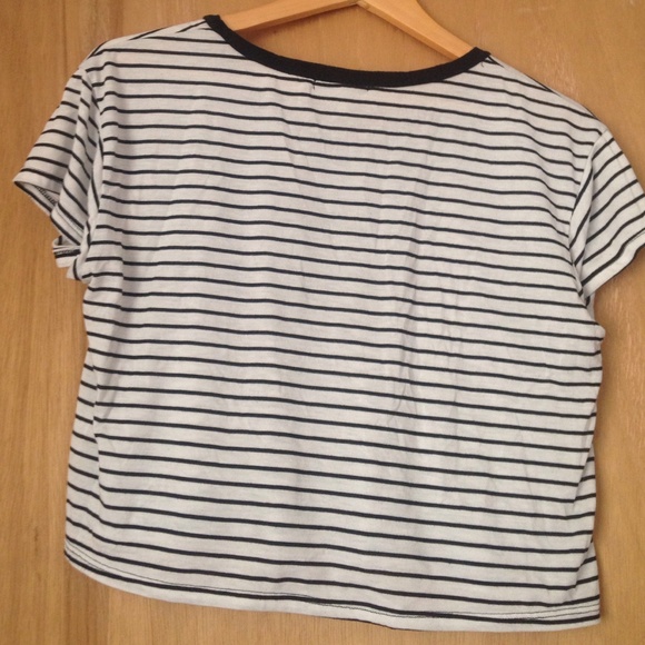 Crop Top - Picture 2 of 4