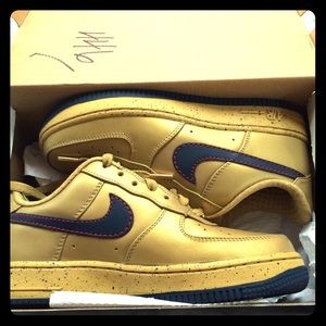 Nike Air Force 1