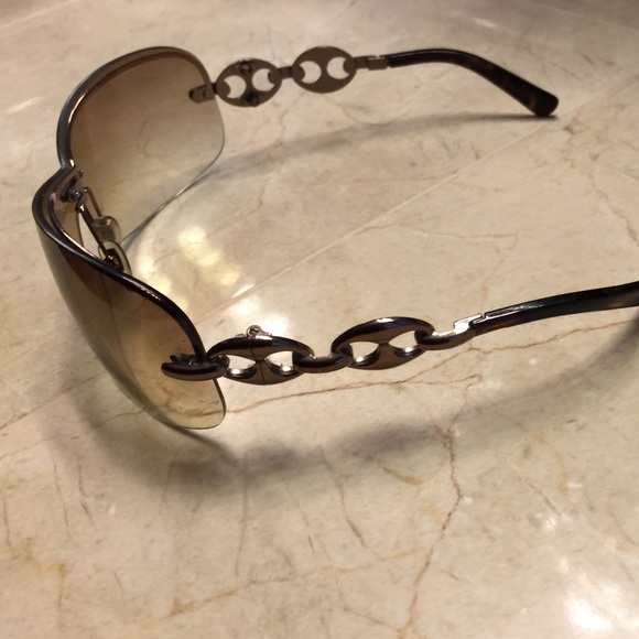 Authentic Gucci  sunglasses