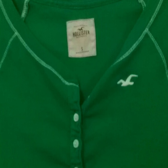 Green Hollister shirt like new!