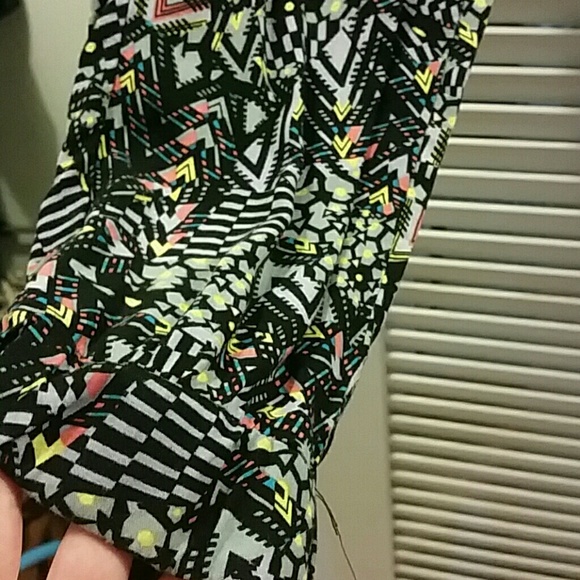 Joggerpatternedpants - Picture 3 of 4