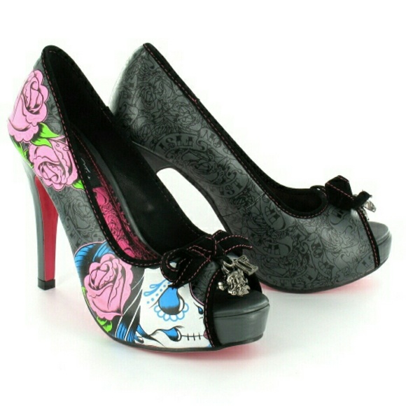 For @camo Iron fist skull heels