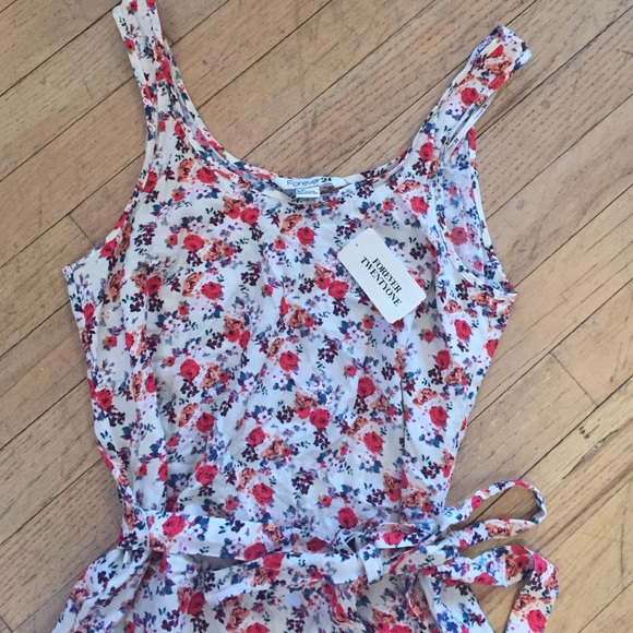 🚫SOLD🚫 Forever 21 floral dress - Picture 2 of 4