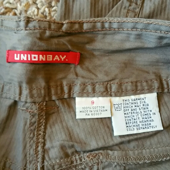 Capris - Picture 3 of 3