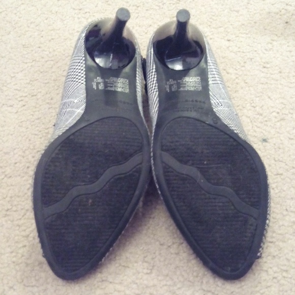 Predictions for Payless heels - Picture 2 of 4