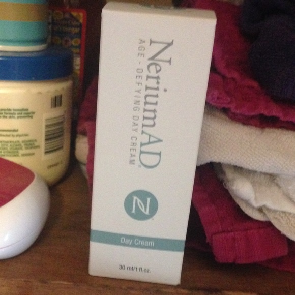 Nerium AD day cream