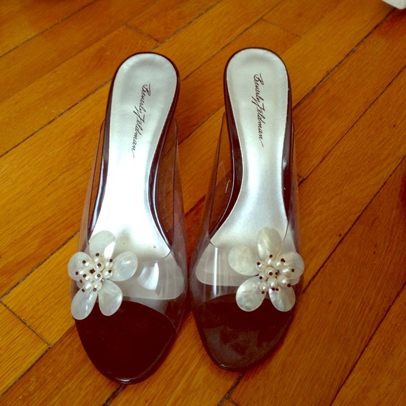 Wedge Sandals with Flower