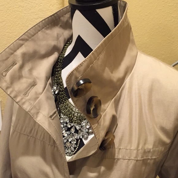 Jones New York classic trench coat - Picture 2 of 2