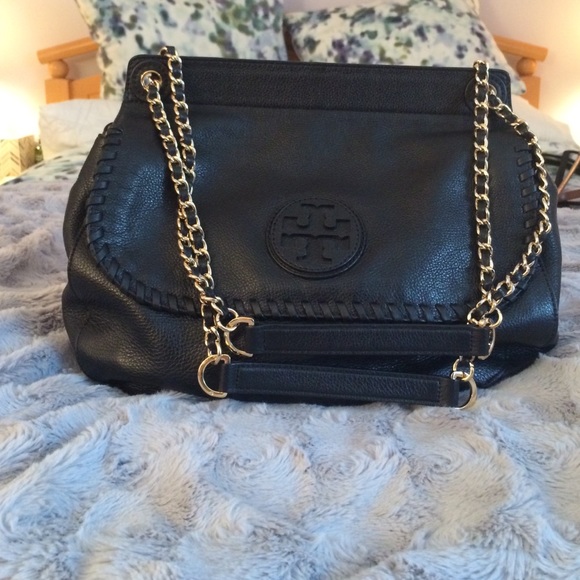 Tory Burch Handbags - Tory Burch Marion Saddle Bag in Black