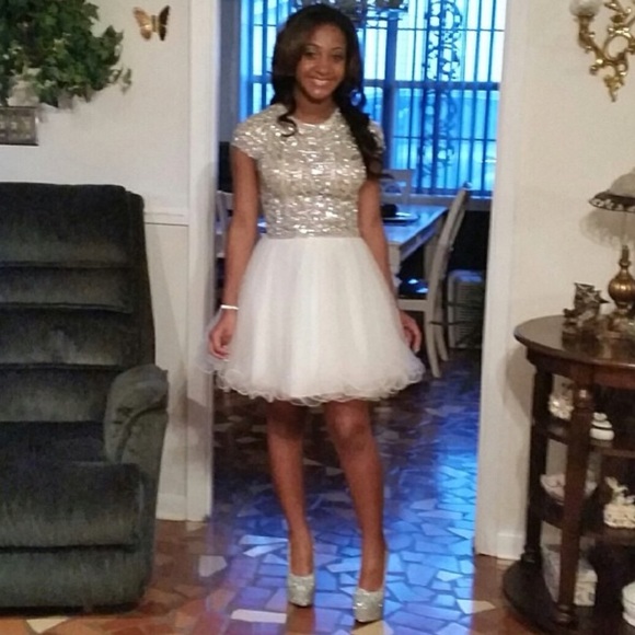 Prom Dress - Picture 2 of 3