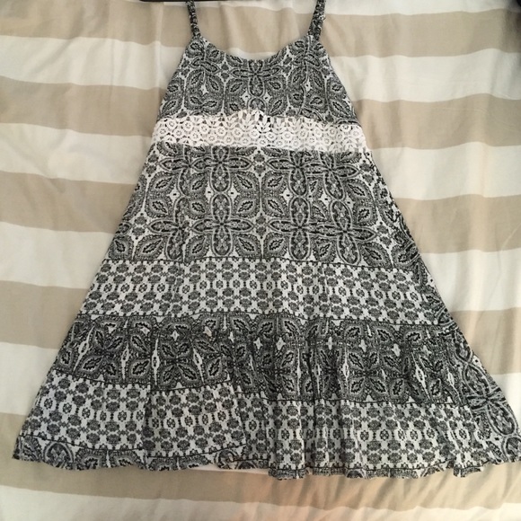 Beautiful Black and white Chloe K dress.